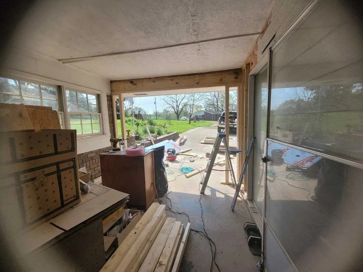 Air movers and dehumidifier for Drying & Dehumidification in Purcellville